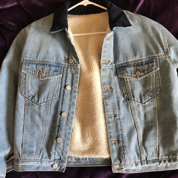 Brandy Melville Jackets & Blazers - Brandy Melville “Shaine” Denim Jacket